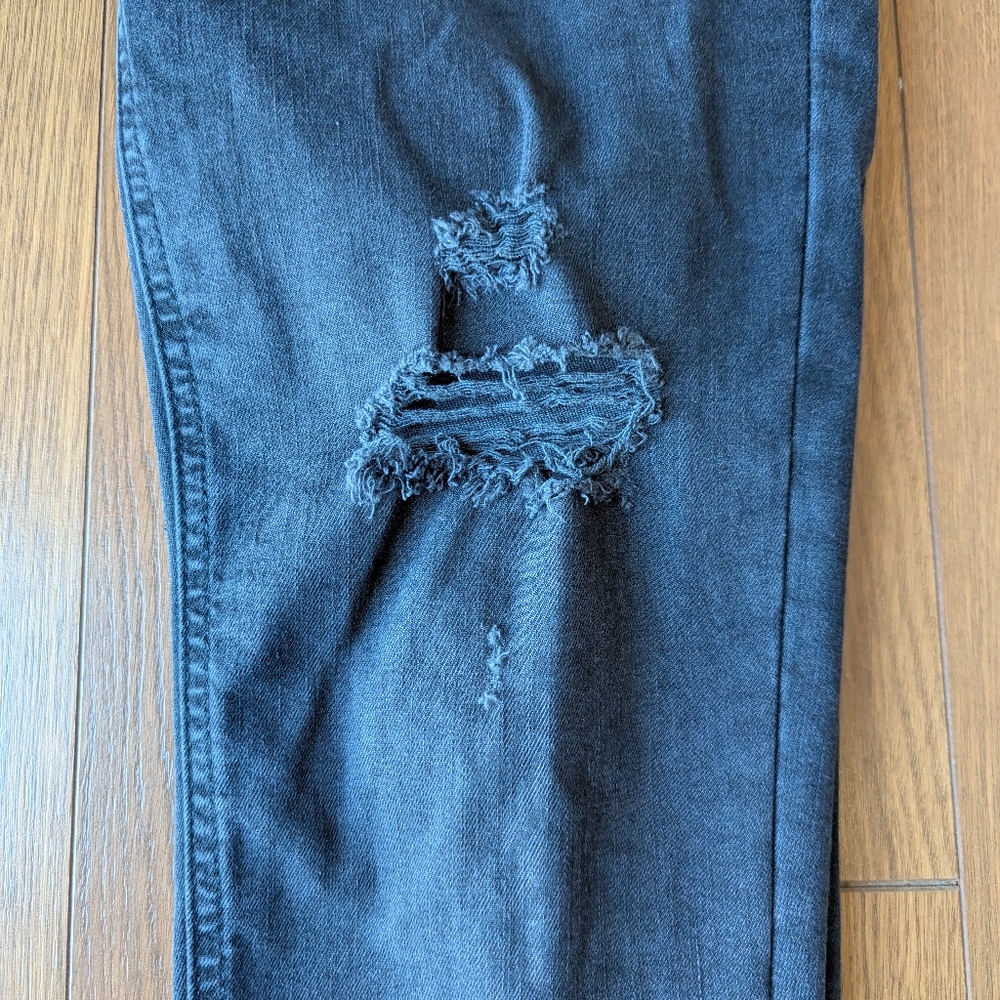 Old Navy High Rise Fits Your Way Jean Distressed Women Size 8-12 Black - Picture 5 of 7